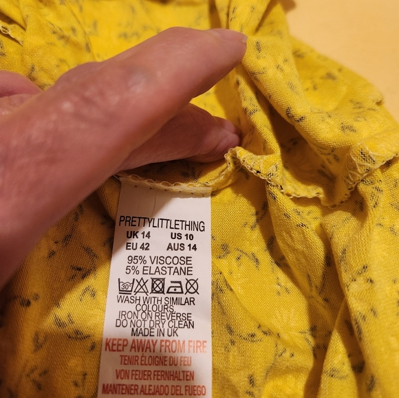 Pretty Little Thing Size 10 yllow floral pencil skirt - Picture 3 of 3